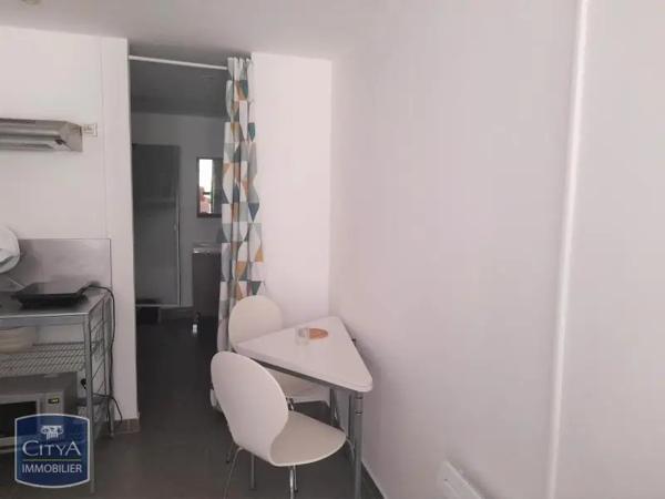 Appartement à louer 1 pièce 27.69m² Aix-en-Provence (13100)