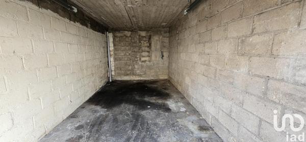 Location parking 11 m² Maisons-Alfort