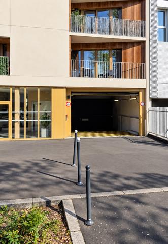 Parking
        
        - 6 m² 16 800 € *