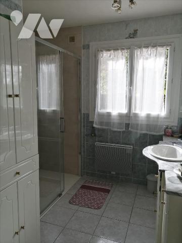 TRES PROCHE ST PIERRE SUR DIVES-A 2 MINUTES