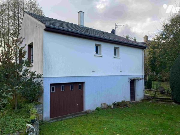 PUTANGES: Pavillon 2 chambres, sous sol terrain 833m²