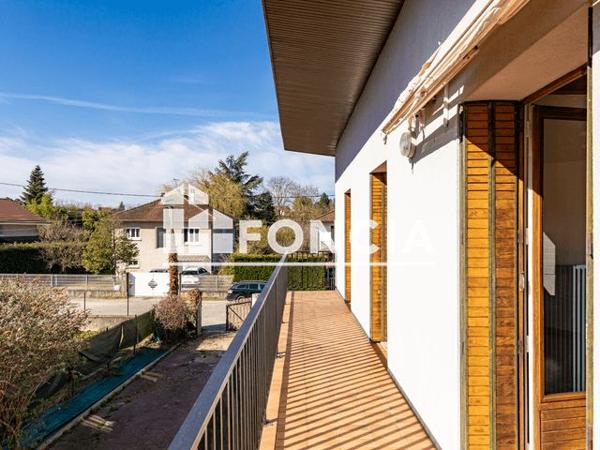 À vendre Maison 4 pièces 130 m² - Saint-étienne-de-saint-geoirs 38590