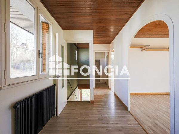 À vendre Maison 4 pièces 130 m² - Saint-étienne-de-saint-geoirs 38590