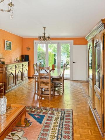 MAISON SEMI-INDIVIDUELLE DANS UN QUARTIER FAMILIAL RECHERCHÉ