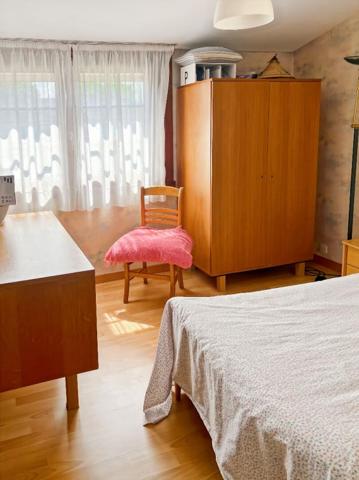 MAISON SEMI-INDIVIDUELLE DANS UN QUARTIER FAMILIAL RECHERCHÉ