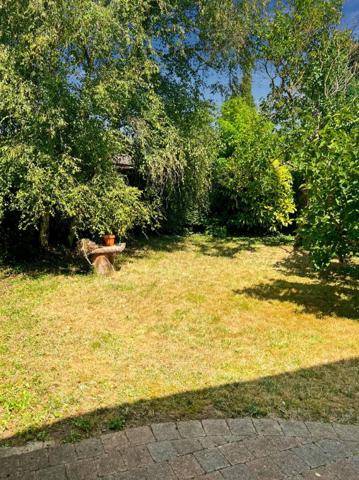 MAISON SEMI-INDIVIDUELLE DANS UN QUARTIER FAMILIAL RECHERCHÉ