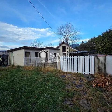 BELLE MAISON AUX VOLUMES GENEREUX