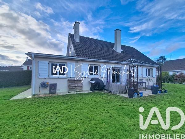 Maison à vendre 6 pièces 132 m² Le Mesnil-Saint-Denis