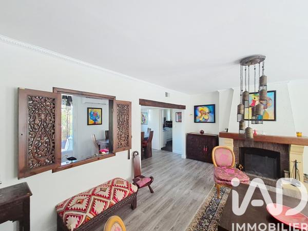 Maison à vendre 6 pièces 132 m² Le Mesnil-Saint-Denis