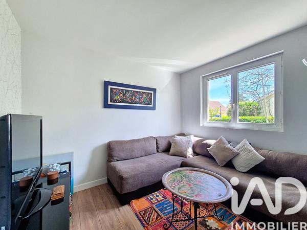 Maison à vendre 6 pièces 132 m² Le Mesnil-Saint-Denis