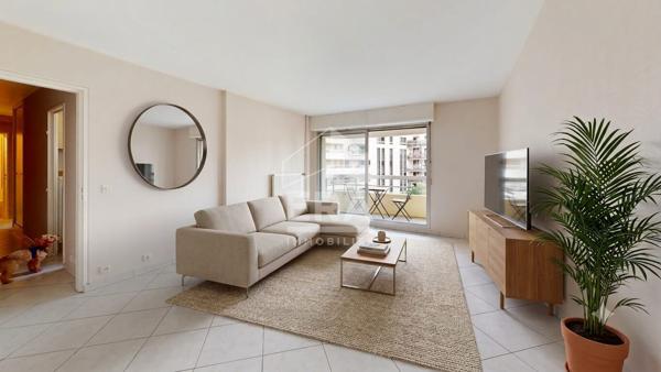 Appartement Paris 2 pièces de 50m² avec balcon