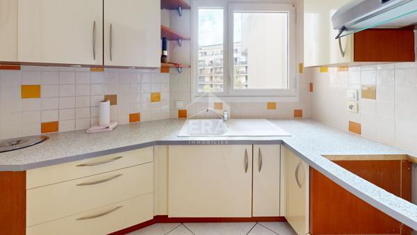 Appartement Paris 2 pièces de 50m² avec balcon