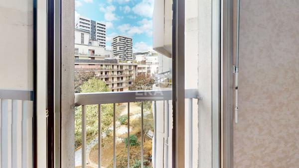 Appartement Paris 2 pièces de 50m² avec balcon