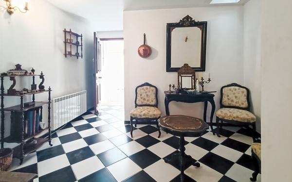 Maison à vendre    5 pièces •  Oraison