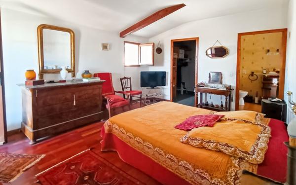 Maison à vendre    5 pièces •  Oraison