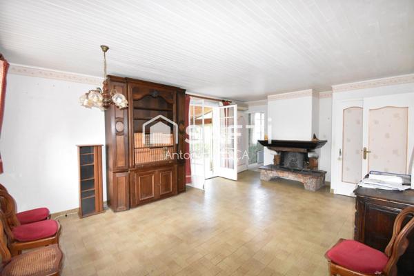 Maison de plain pied avec dépendance à fort potentiel - Roquebrune-sur-Argens