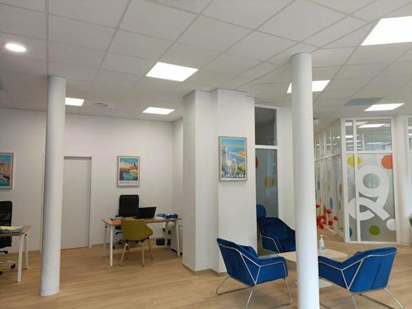 Location Bureau 383 13002 Marseille 880001