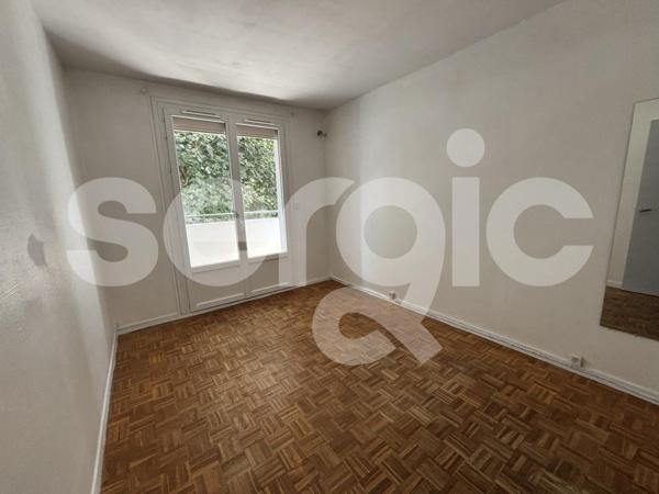 Location 3 Pieces 65 49000 Angers 23 0517 01 0108