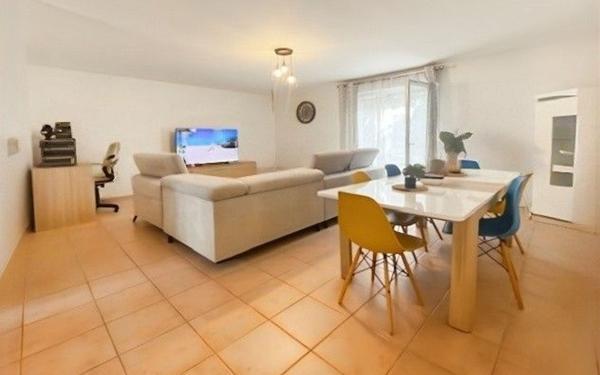 Maison à louer    4 pièces •  Le Passage