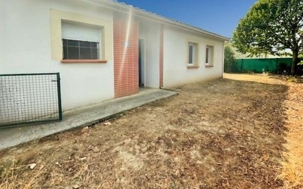 Maison à louer    4 pièces •  Le Passage