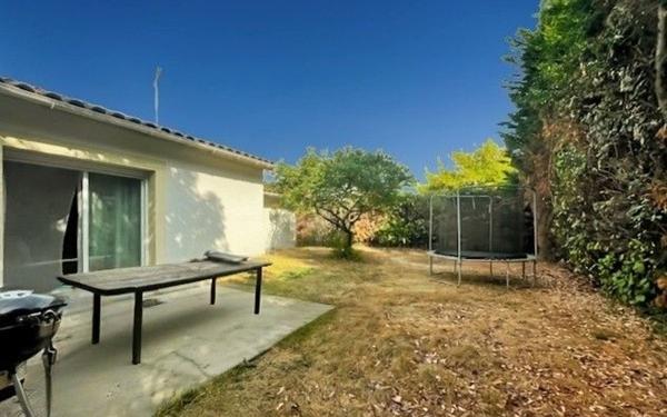 Maison à louer    4 pièces •  Le Passage