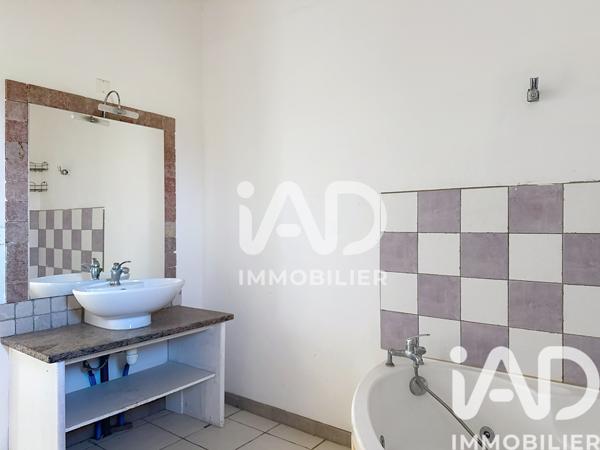 Maison à vendre 4 pièces 115 m² Sénas