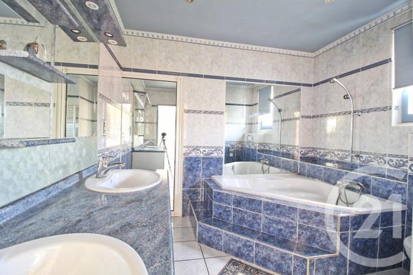 Maison à vendre  6 pièces - 175 m2 DAGNEUX - 01