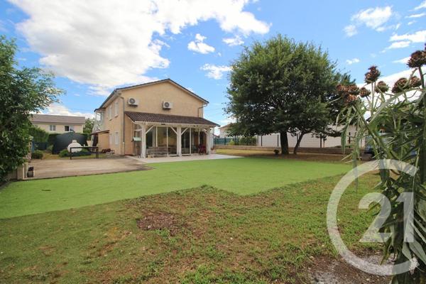 Maison à vendre  6 pièces - 175 m2 DAGNEUX - 01