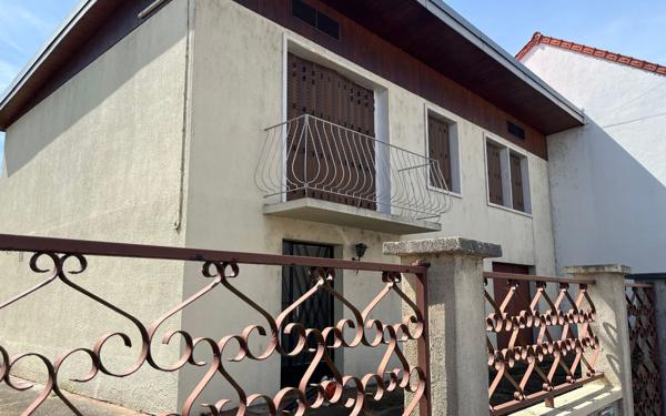 Maison à vendre    4 pièces •  Montluçon