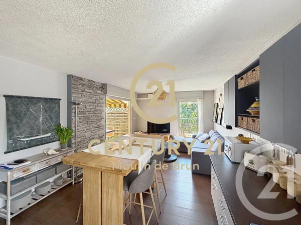 Appartement F3 à vendre  3 pièces - 58,44 m 2   GRASSE  - 06
