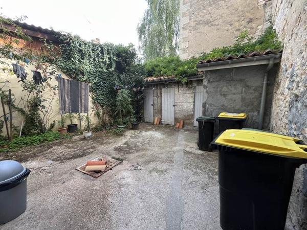 Immeuble à vendre |  La Rochefoucauld |  155 m²