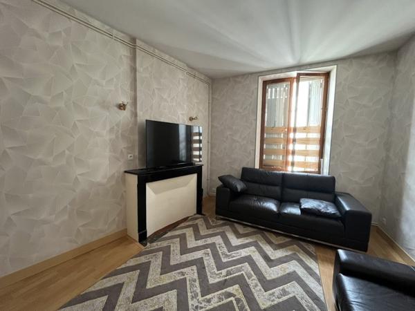 Immeuble à vendre |  La Rochefoucauld |  155 m²