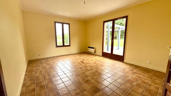 Maison familiale de 170 m2, à Chaumontel, avec double garage et terrain de 1661 m2