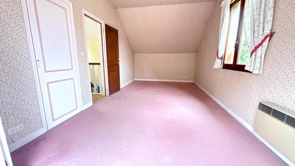 Maison familiale de 170 m2, à Chaumontel, avec double garage et terrain de 1661 m2