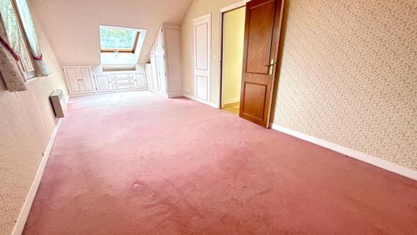 Maison familiale de 170 m2, à Chaumontel, avec double garage et terrain de 1661 m2