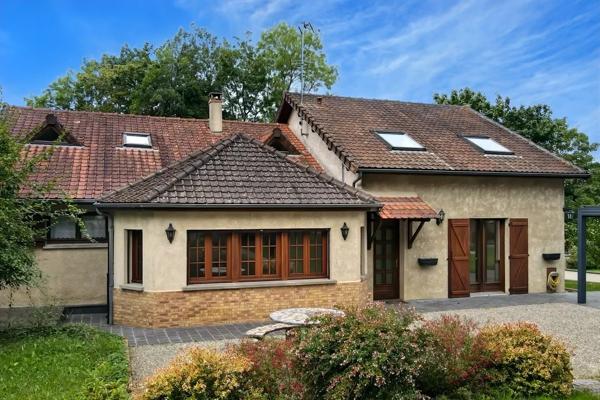 Maison familiale de 170 m2, à Chaumontel, avec double garage et terrain de 1661 m2
