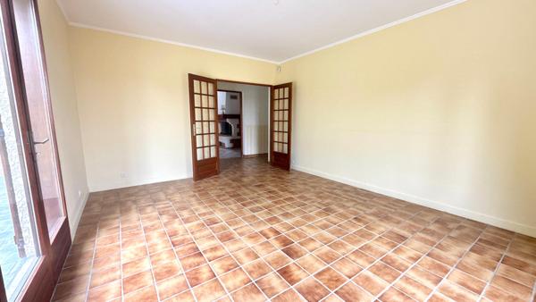 Maison familiale de 170 m2, à Chaumontel, avec double garage et terrain de 1661 m2