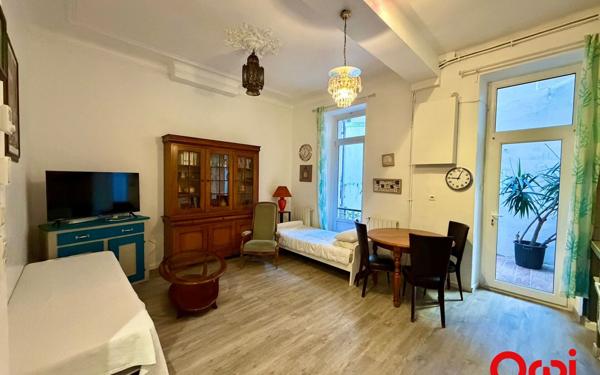 Appartement à vendre    2 pièces • 51 m2 Marseille 3