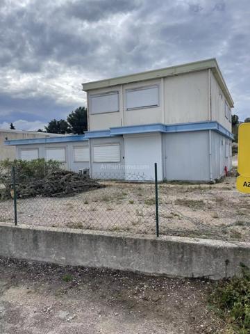 Location Bureau 2 pièces 70 m2 à Martigues