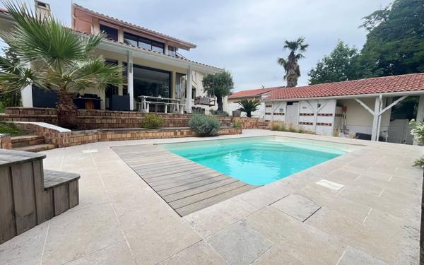 Maison à vendre    7 pièces •  Saint-Paul-lès-Dax