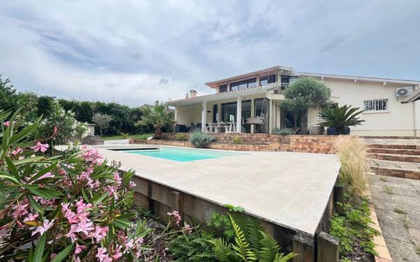 Maison à vendre    7 pièces •  Saint-Paul-lès-Dax