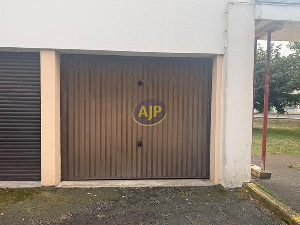 Parking à louer Anglet : 223€ - AJP Mateille Immobilier Biarritz