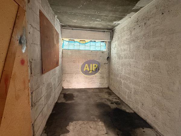 Parking à louer Anglet : 223€ - AJP Mateille Immobilier Biarritz