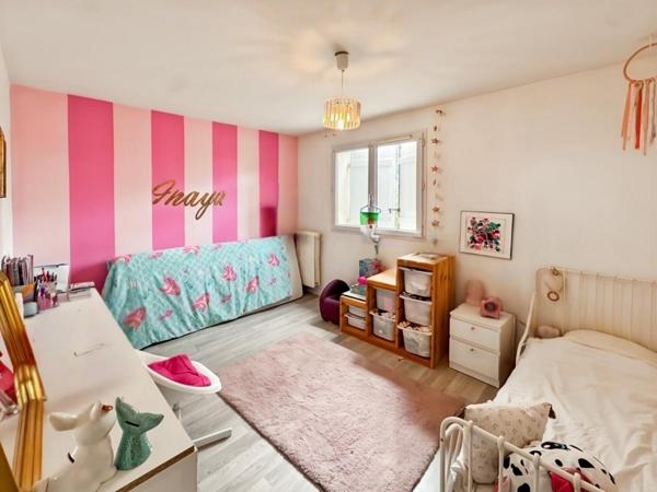 Maison à vendre à Dammarie-les-Lys - 3 chambres, jardin, garage