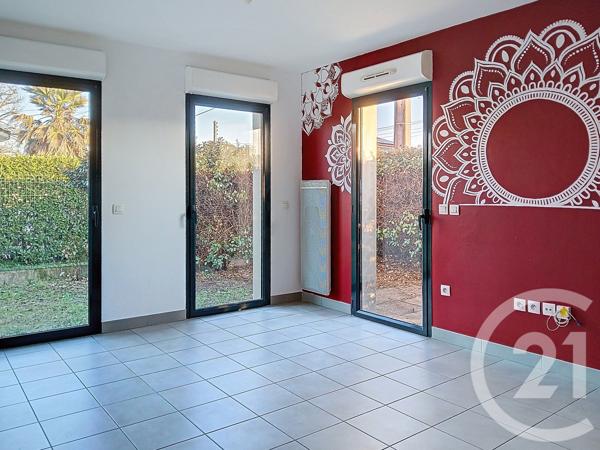 Appartement F3 à vendre  3 pièces - 56,68 m 2   PESSAC  - 33