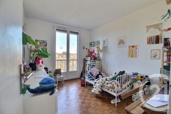 Appartement F3 à vendre  3 pièces - 56,68 m 2   PESSAC  - 33