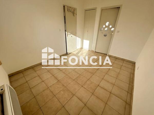 Location Appartement 2 pièces 45.5 m² - 62 CHEMIN DES AMOUREUX Lunel 34400