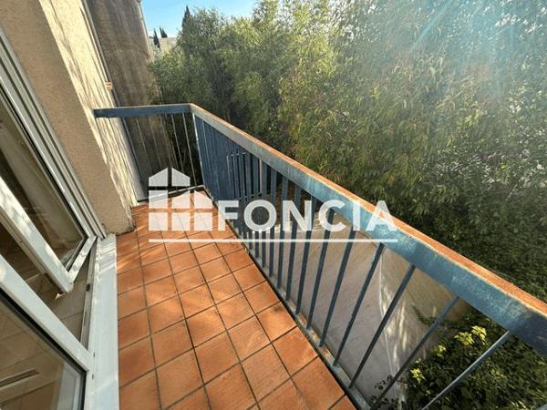 Location Appartement 2 pièces 45.5 m² - 62 CHEMIN DES AMOUREUX Lunel 34400