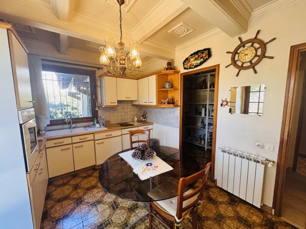 Saint Julien belle villa traditionnelle 4 chambres Piscinable