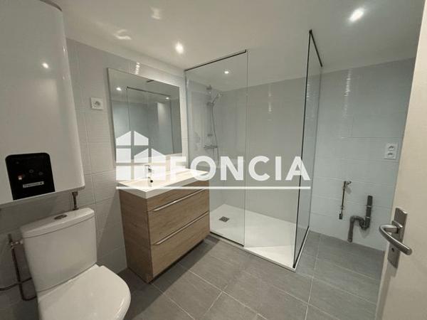 Location Appartement 2 pièces 37 m² - 3 AVENUE ERNEST LAFONT Villeneuve Sur Lot 47300